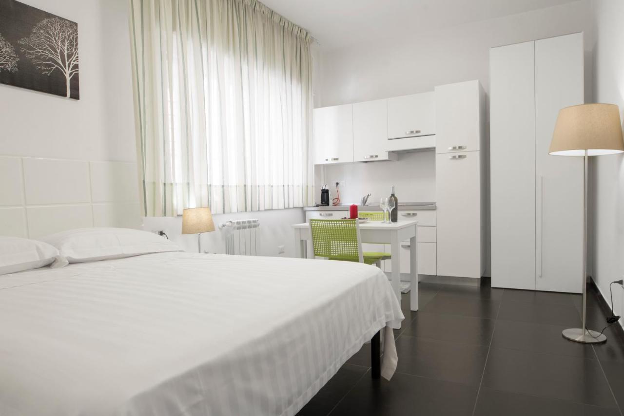 Acquaviva Apartments Napoli Ngoại thất bức ảnh