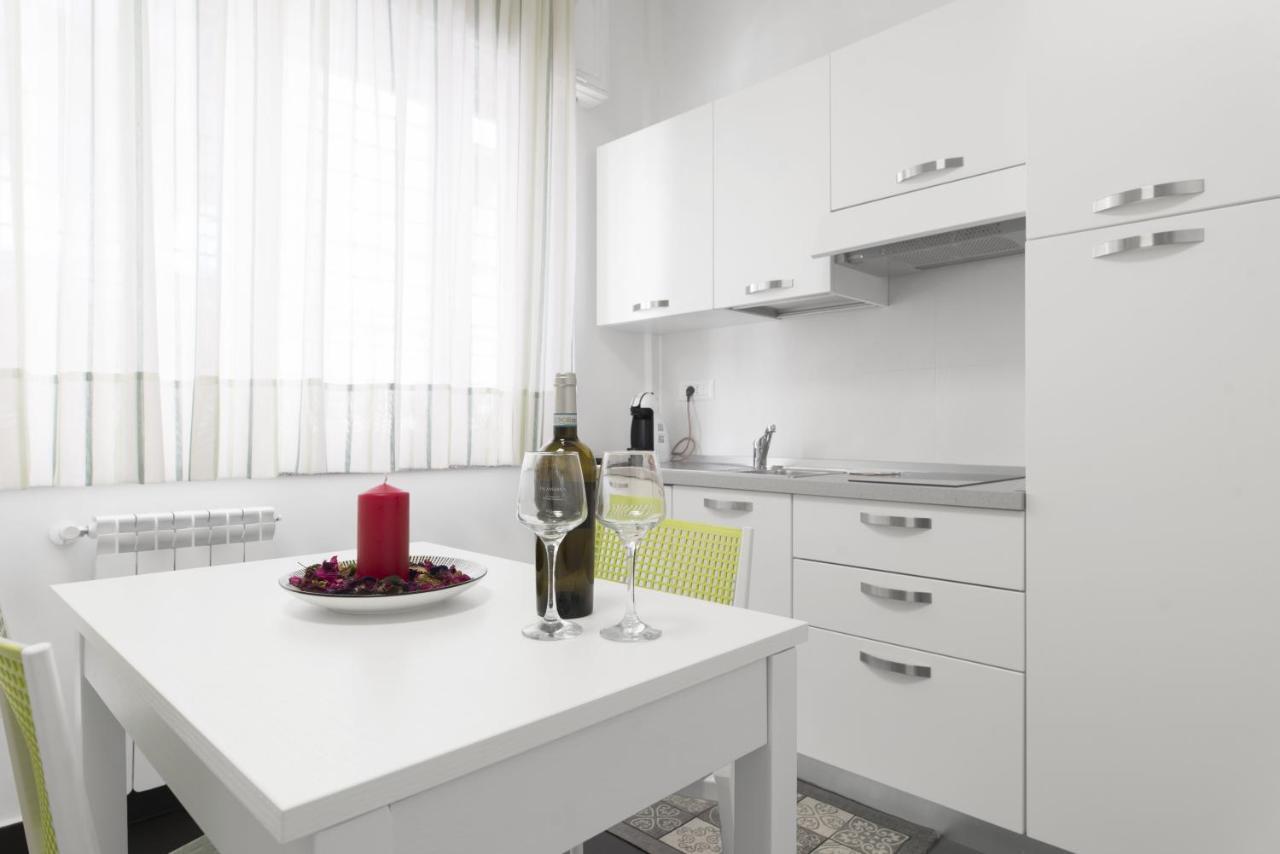 Acquaviva Apartments Napoli Ngoại thất bức ảnh
